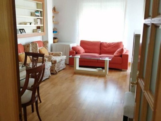 Foto 1 de Pis en lloguer a Nueva Andalucía de 3 habitacions amb garatge i mobles