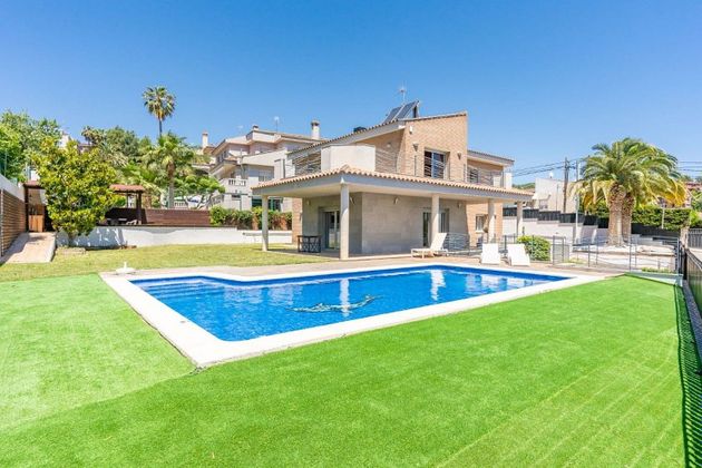 Foto 1 de Casa en venda a Castellvell del Camp de 5 habitacions amb piscina i balcó