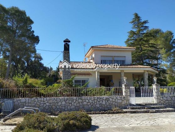 Foto 1 de Chalet en venta en Xàtiva de 4 habitaciones con terraza y piscina
