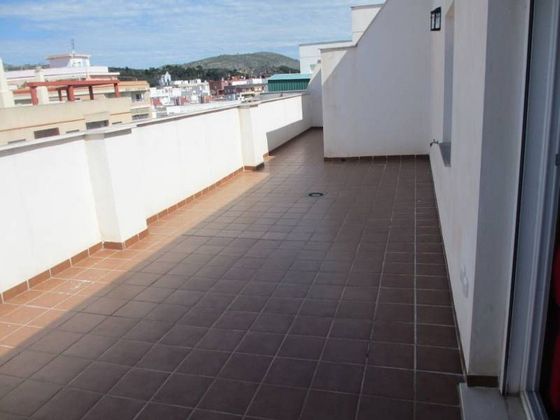 Foto 1 de Àtic en venda a Centro - Gandia de 3 habitacions amb terrassa i garatge