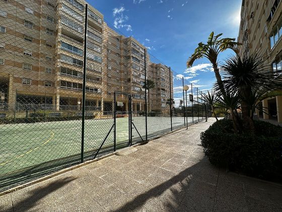 Foto 1 de Pis en venda a calle Panama de 4 habitacions amb terrassa i piscina