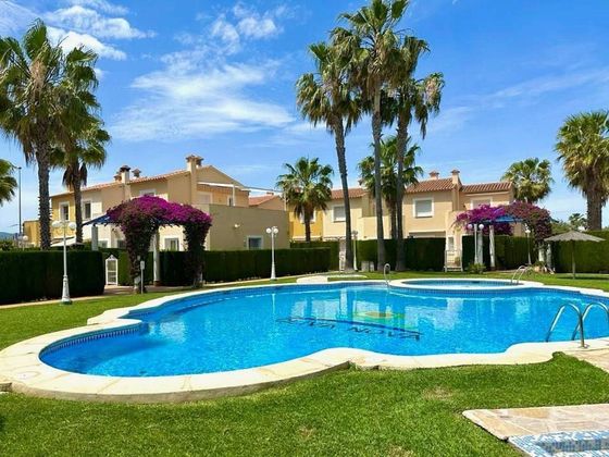 Foto 2 de Casa en venda a calle Murillo de 2 habitacions amb terrassa i piscina