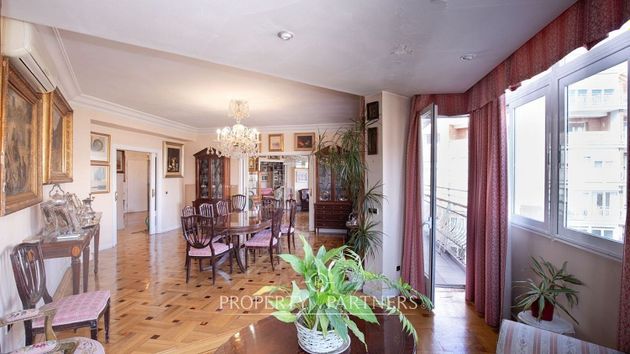 Foto 1 de Pis en venda a Cuatro Caminos de 5 habitacions amb balcó i aire acondicionat