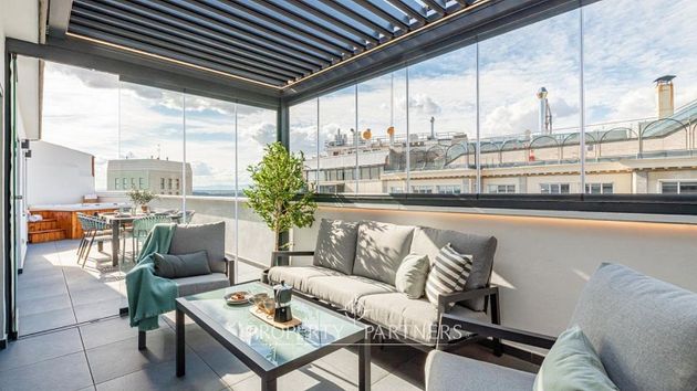 Foto 1 de Piso en venta en Sol de 2 habitaciones con terraza y balcón