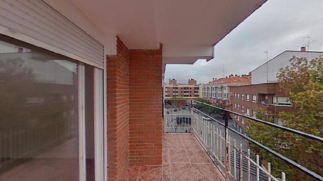 Foto 2 de Piso en venta en Zona Renfe de 3 habitaciones con terraza y calefacción