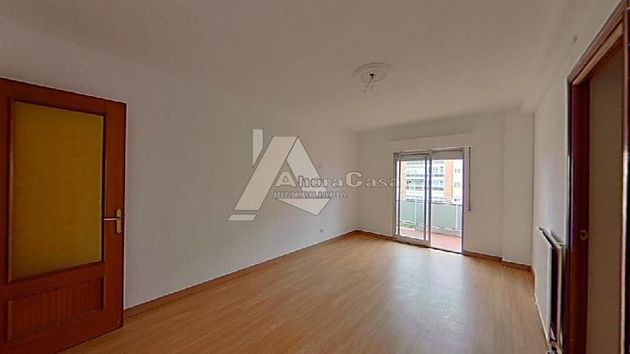 Foto 2 de Piso en venta en Zarzaquemada de 3 habitaciones con terraza y calefacción