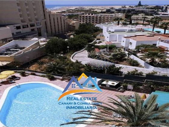 Foto 2 de Pis en venda a Playa del Inglés de 1 habitació amb terrassa i piscina