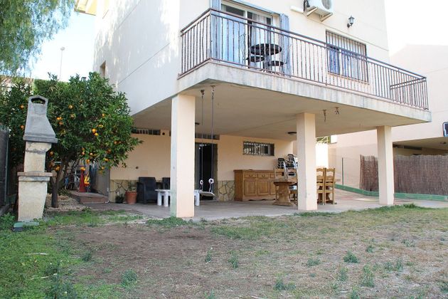 Foto 1 de Xalet en venda a calle Conflent de 3 habitacions amb terrassa i piscina