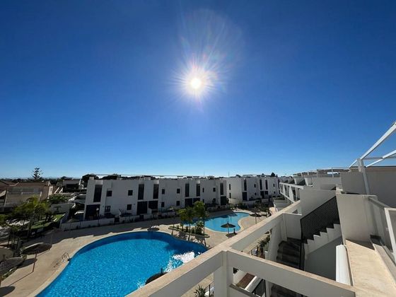 Foto 2 de Àtic en venda a avenida De Holanda de 2 habitacions amb terrassa i piscina