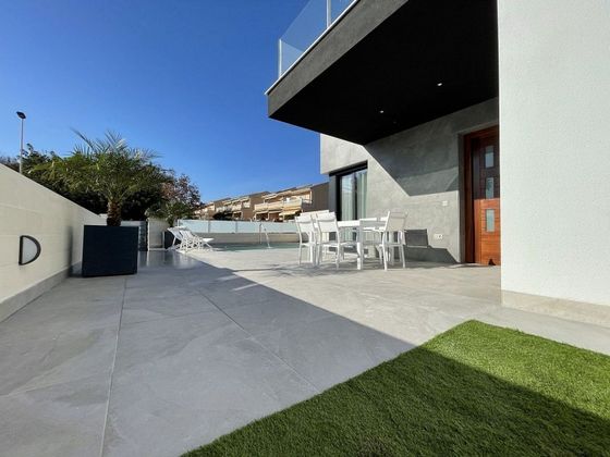 Foto 2 de Xalet en venda a Los Balcones - Los Altos del Edén de 3 habitacions amb terrassa i piscina