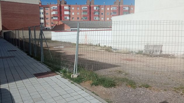 Foto 2 de Venta de terreno en calle Miguel Jadraque de 853 m²