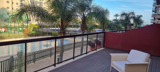 Foto 1 de Piso en alquiler en avenida Italia de 2 habitaciones con terraza y piscina