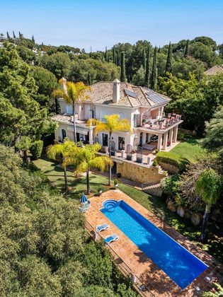 Foto 1 de Chalet en venta en Los Monteros - Bahía de Marbella de 4 habitaciones con terraza y piscina