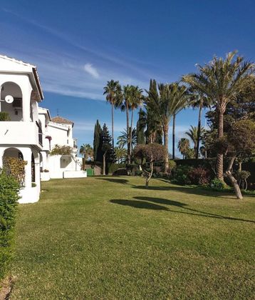 Foto 1 de Casa en venda a Riviera del Sol de 4 habitacions amb terrassa i piscina