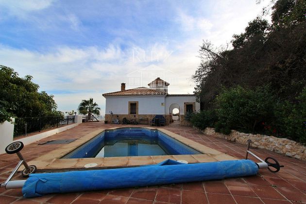 Foto 1 de Chalet en venta en Salobreña de 1 habitación con terraza y piscina