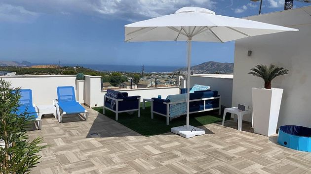 Foto 1 de Dúplex en venda a Polop de 2 habitacions amb terrassa i piscina