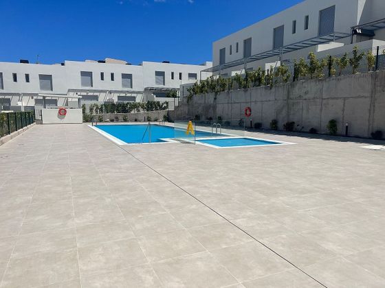 Foto 1 de Casa en lloguer a El Médano de 3 habitacions amb terrassa i piscina