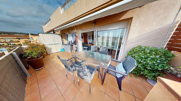 Foto 1 de Ático en venta en Canet de Mar de 4 habitaciones con terraza y balcón