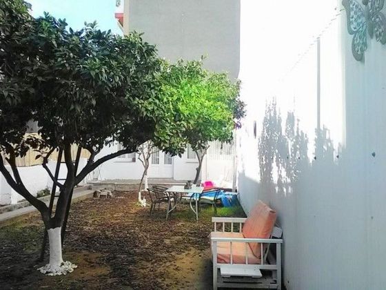 Foto 2 de Chalet en venta en Canet de Mar de 1 habitación con jardín y balcón