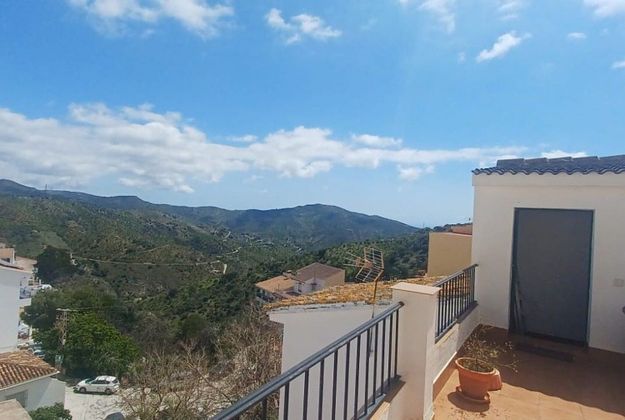Foto 1 de Casa en venda a Pinares de San Antón de 3 habitacions amb terrassa i calefacció
