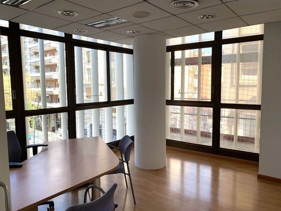 Foto 1 de Alquiler de oficina en Vila de Gràcia con aire acondicionado y ascensor