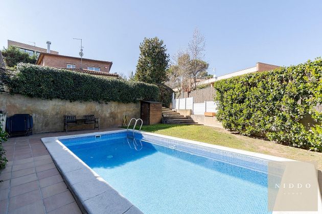 Foto 2 de Chalet en venta en Can Majó - Can Trabal de 6 habitaciones con terraza y piscina