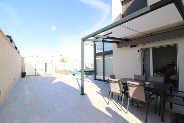 Foto 2 de Xalet en venda a Sorihuela del Guadalimar de 3 habitacions amb terrassa i piscina