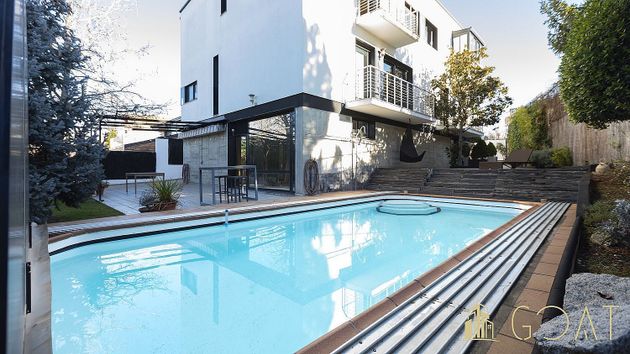 Foto 1 de Xalet en venda a Cobeña de 6 habitacions amb terrassa i piscina