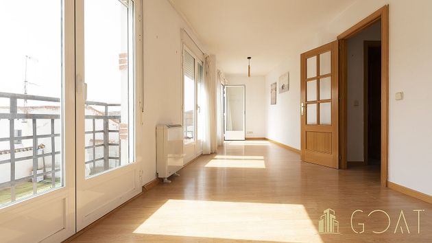 Foto 1 de Venta de piso en Valdeavero de 2 habitaciones con terraza y garaje