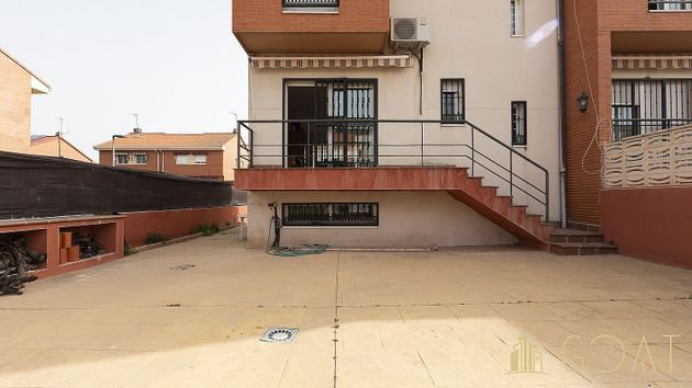 Foto 1 de Casa adossada en venda a Los Villares de 3 habitacions amb terrassa i garatge
