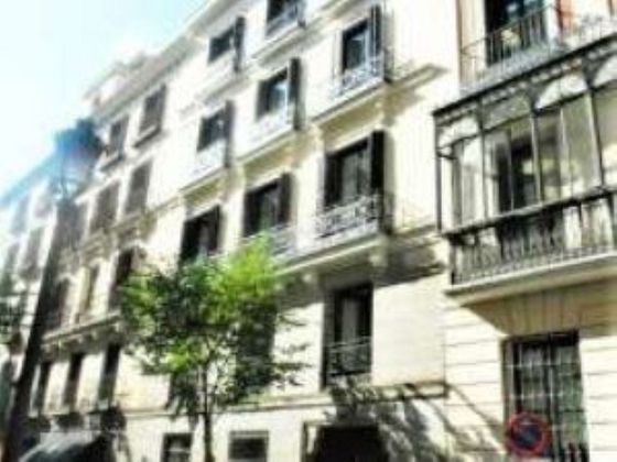 Foto 1 de Edifici en venda a Cortes - Huertas de 1878 m²