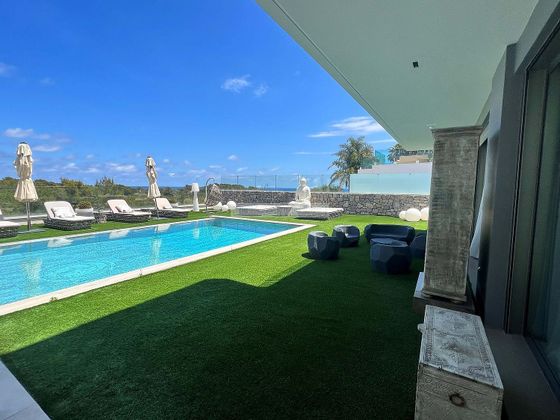 Foto 2 de Pis en venda a Marina Botafoc - Platja de Talamanca de 9 habitacions amb terrassa i piscina
