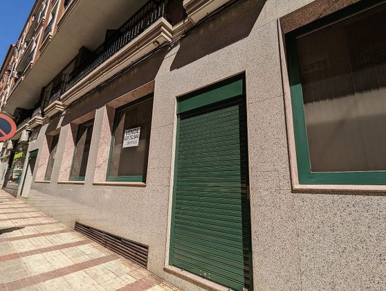 Foto 1 de Local en alquiler en calle Pablo Neruda con aire acondicionado