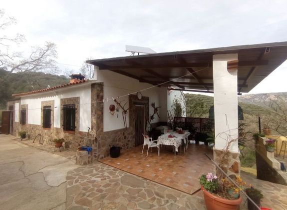 Foto 2 de Venta de chalet en Solana del Pino de 2 habitaciones con piscina y jardín