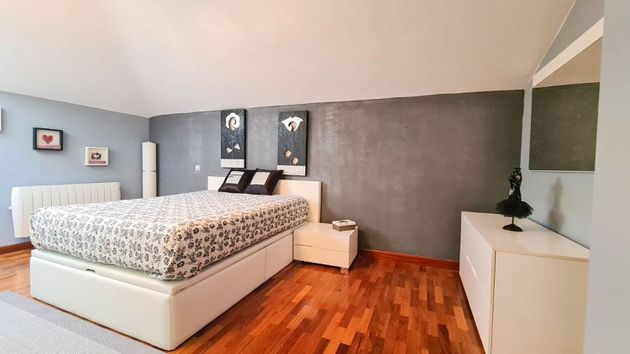 Foto 2 de Àtic en venda a Valle de Mena de 3 habitacions amb garatge i calefacció