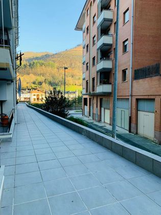 Foto 2 de Piso en venta en Balmaseda de 2 habitaciones con balcón y calefacción