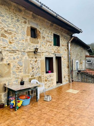 Foto 1 de Casa en venda a Trucios-Turtzioz de 4 habitacions amb terrassa i garatge