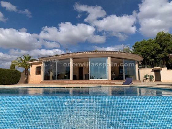 Foto 2 de Xalet en venda a Crevillent de 5 habitacions amb terrassa i piscina