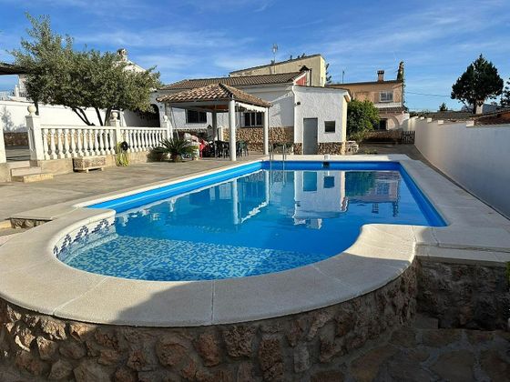 Foto 1 de Xalet en venda a La Conarda de 10 habitacions amb terrassa i piscina