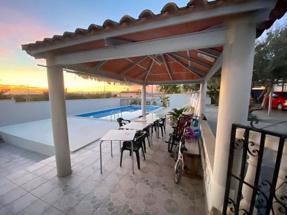 Foto 2 de Xalet en venda a La Conarda de 10 habitacions amb terrassa i piscina