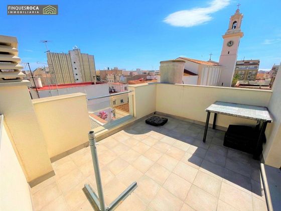 Foto 1 de Casa en venta en Centre - Sant Carles de la Ràpita de 2 habitaciones con terraza y aire acondicionado