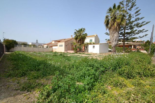 Foto 2 de Casa rural en venda a calle Doctor Lozano de 4 habitacions amb terrassa i jardí