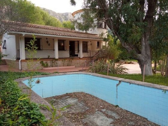 Foto 2 de Venta de chalet en Barx de 4 habitaciones con terraza y piscina