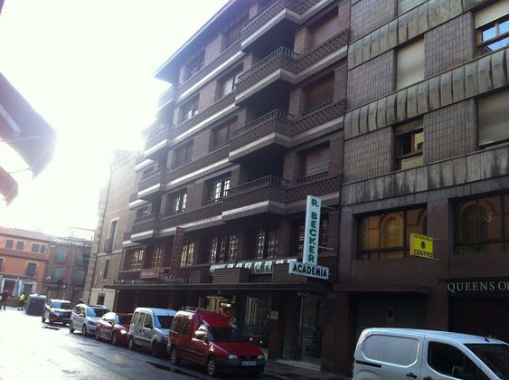 Foto 1 de Pis en venda a calle De Animas de 5 habitacions amb terrassa i garatge