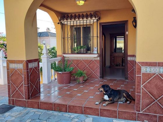 Foto 1 de Casa en venta en La Granja-La Colina-Los Pastores de 4 habitaciones con piscina y jardín