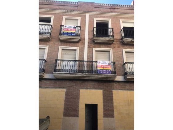 Foto 1 de Edifici en venda a calle General Castaños de 416 m²