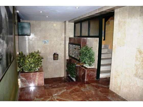 Foto 1 de Pis en venda a Casco Antiguo de 4 habitacions amb garatge i ascensor