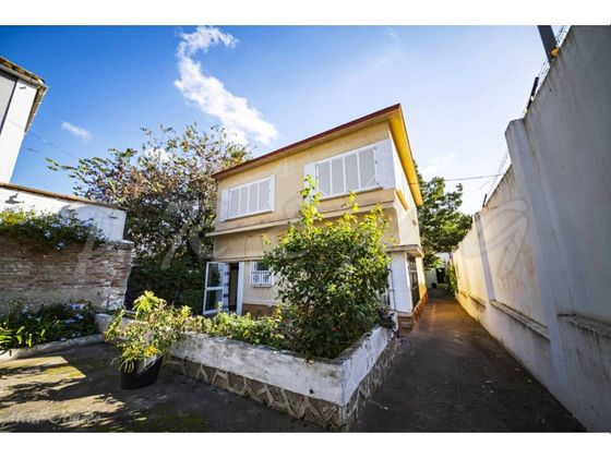 Foto 1 de Casa en venda a Casco Antiguo de 3 habitacions amb garatge i jardí