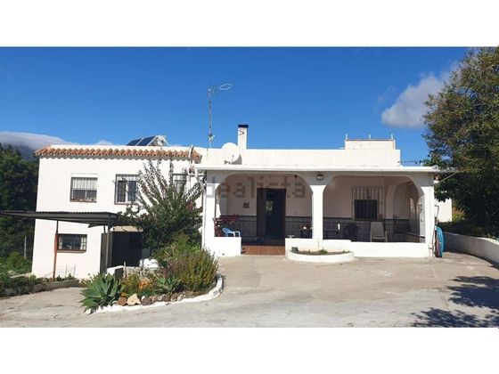Foto 1 de Venta de casa rural en El Padrón - El Velerín - Voladilla de 5 habitaciones con terraza y piscina
