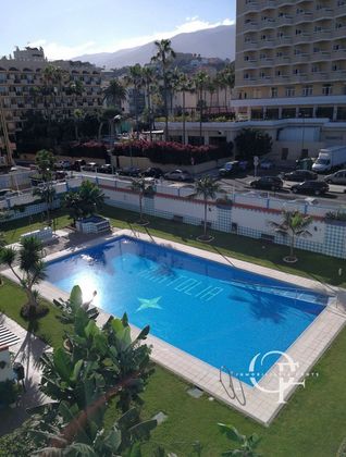 Foto 1 de Pis en venda a Playa Jardín de 1 habitació amb piscina i garatge